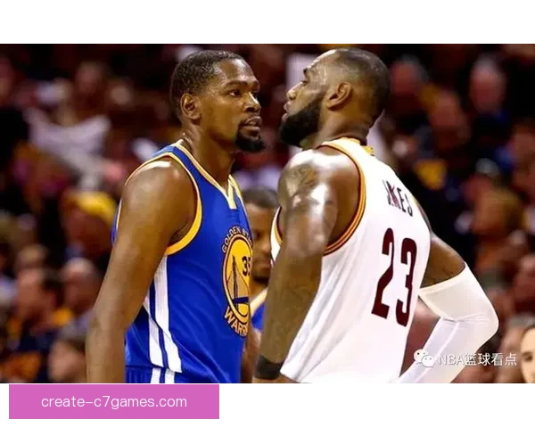 NBA季后赛激战正酣，詹姆斯、杜兰特领衔球队争夺冠军荣耀