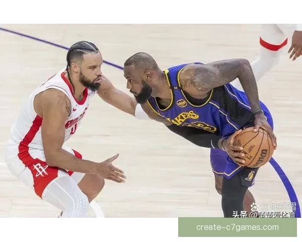 NBA激战正酣多队争夺季后赛席位巨星表现引爆联盟关注