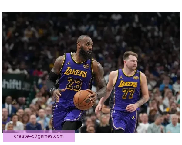 詹姆斯关键时刻发力助湖人逆转太阳迎连胜